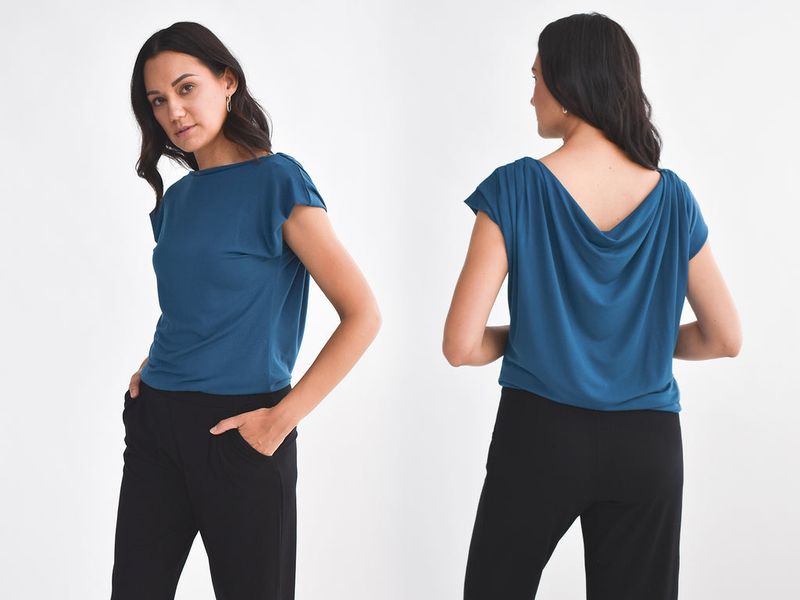 Encircled Evolve Top