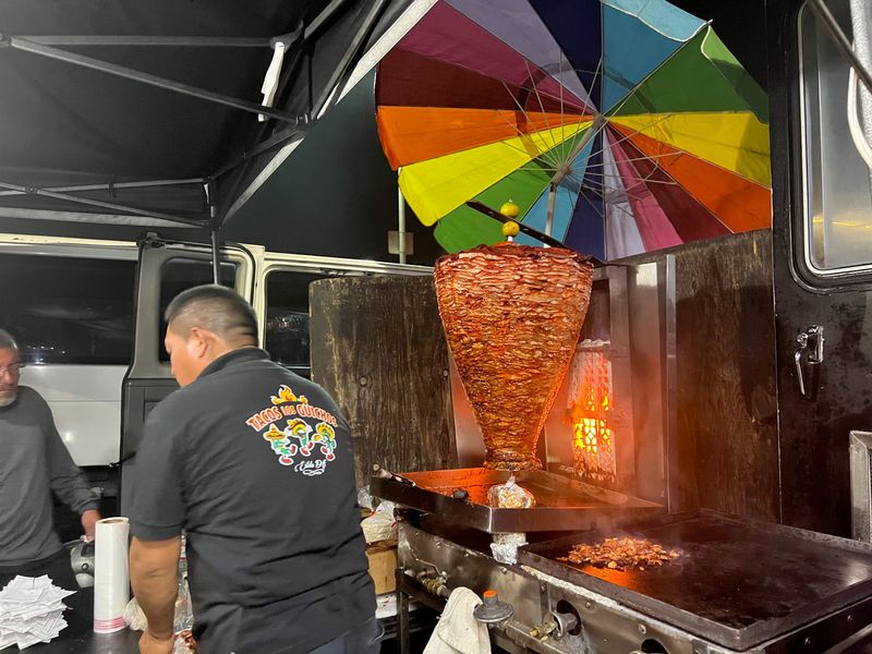 Tacos Los Güichos - Freeway-Side Al Pastor Excellence