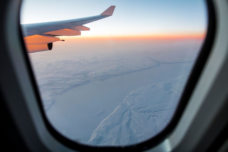 Wing Seats for Smooth Flying