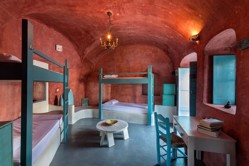 Caveland Hostel, Santorini – A Design-Lover's Budget Gem