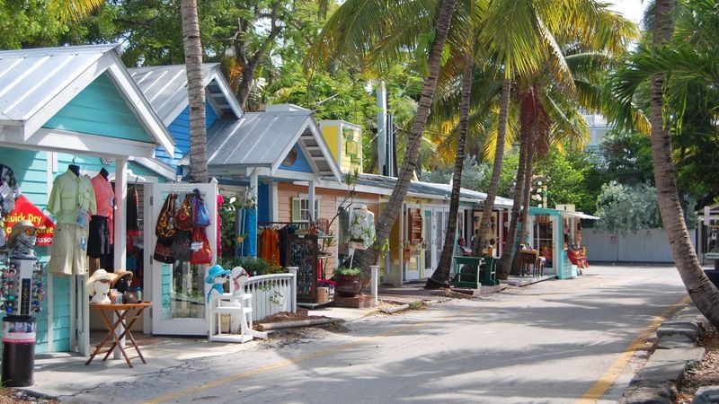 Petronia Street Shops