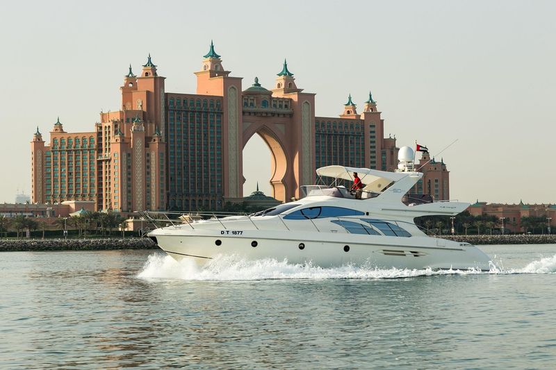 Take a Private Yacht Tour Along the Palm