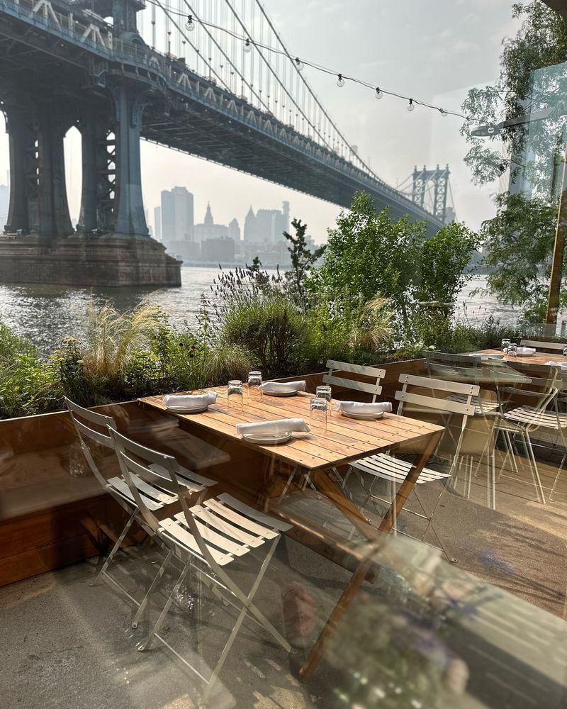 Celestine's Bridge-View DUMBO Waterfront
