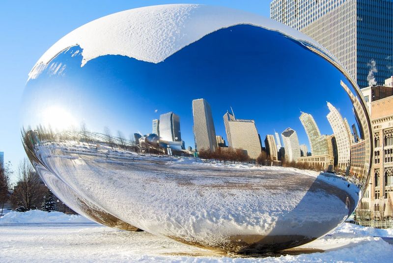 Chicago's Cloud Gate (The Bean)