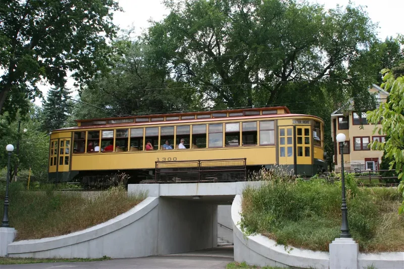 Ride the historic Como–Harriet Streetcar