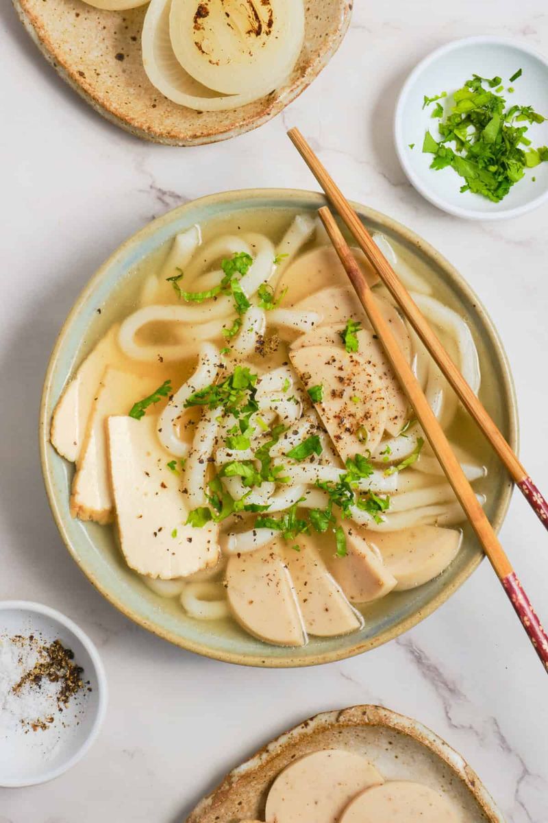 Banh Canh (Thick Noodle Soup)