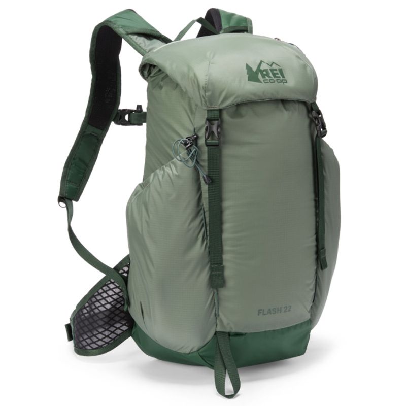 REI Flash 22