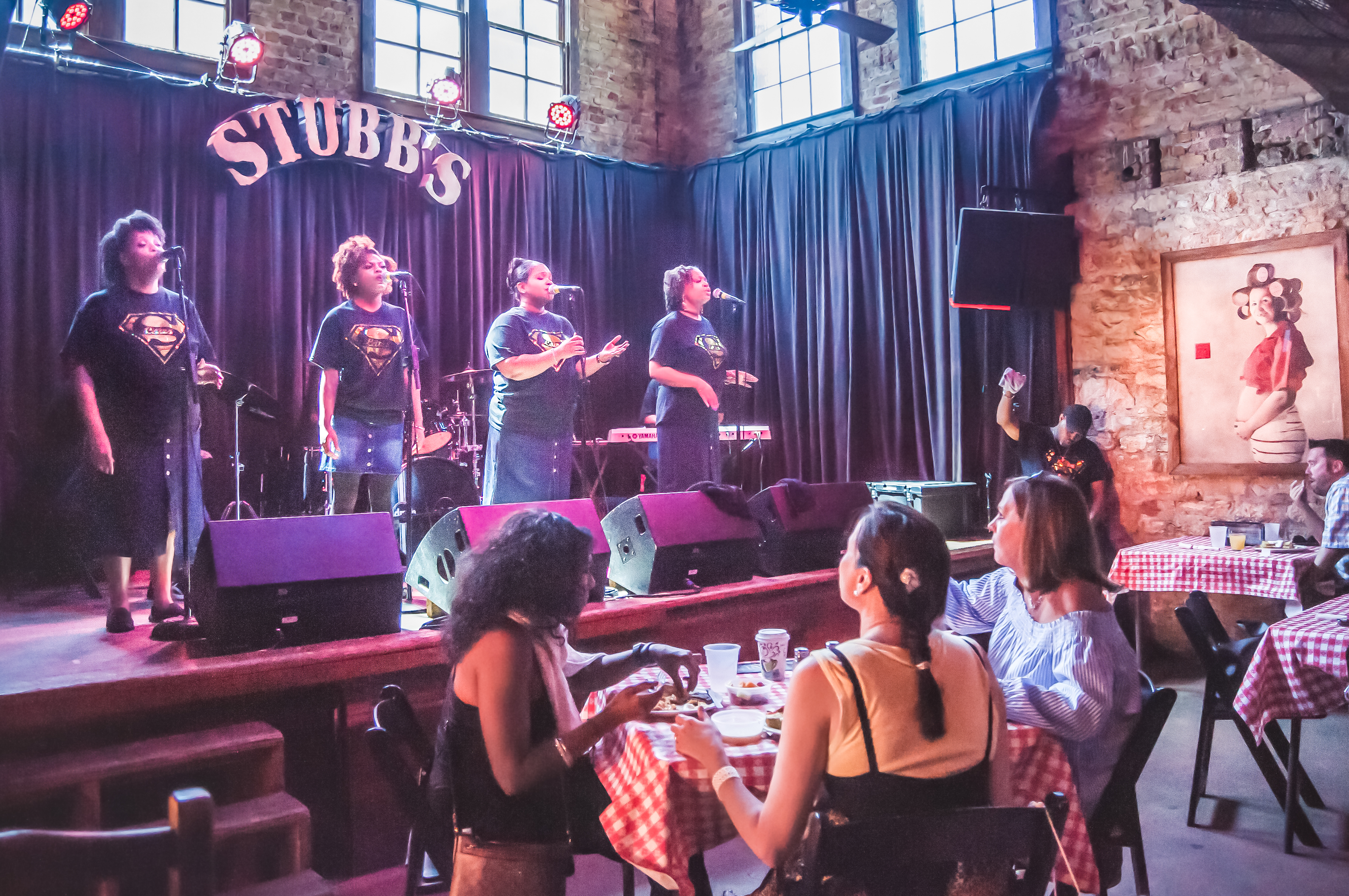 Stubb’s Bar-B-Q & Waller Creek Amphitheater (Downtown)