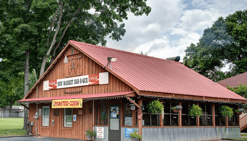 New Market BBQ (New Market, NE of Huntsville) — Half or Whole Chicken + House Alabama White
