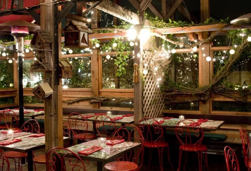 Robin's Restaurant (Cambria)