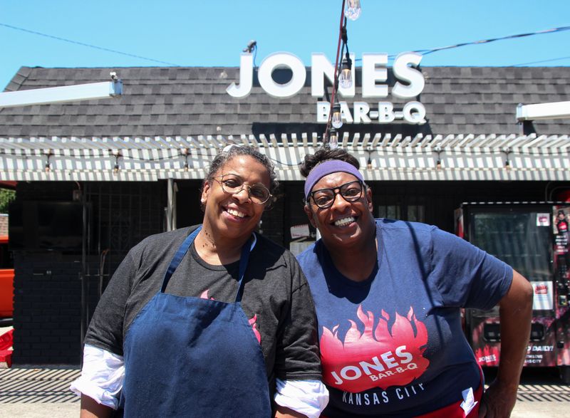 Jones Bar‑B‑Q (Kansas City, KS)