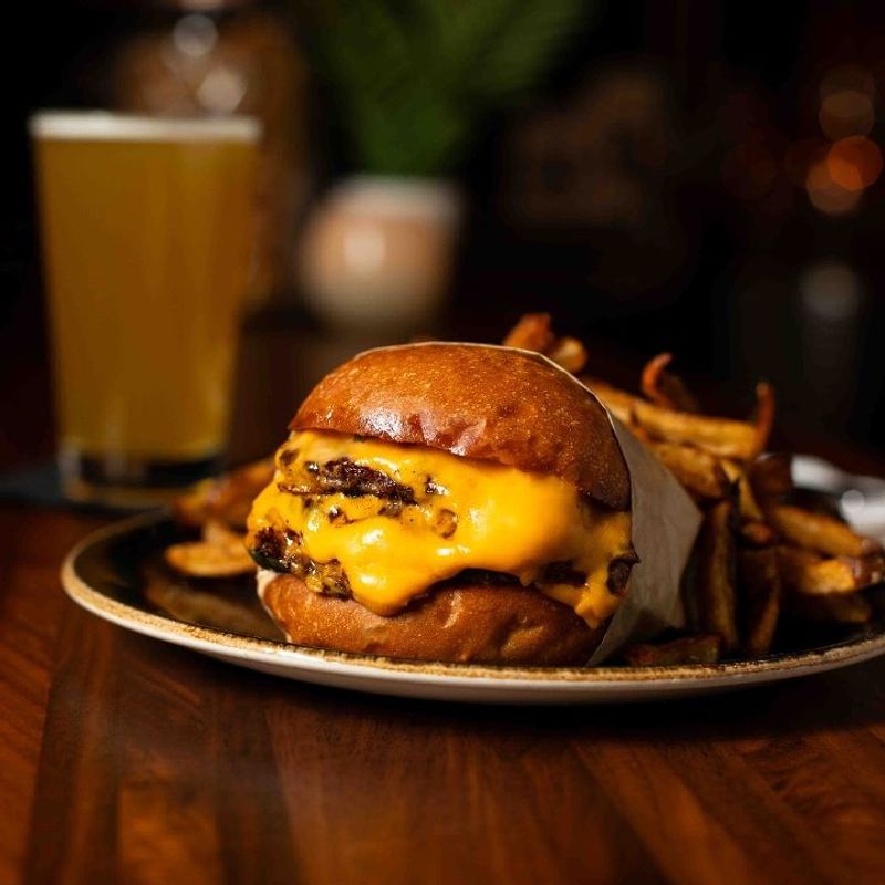 Von's 1000 Spirits - Pioneer Square's Burger Institution