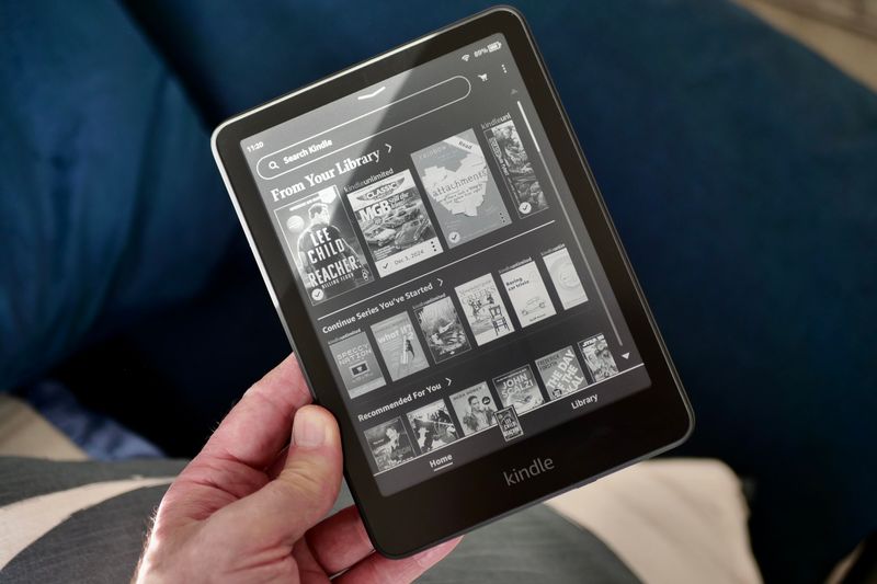 Kindle Paperwhite (2024) – Best All-Around