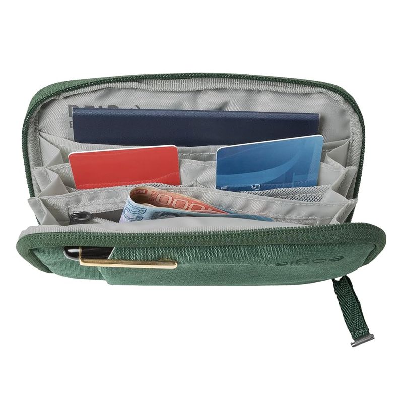 Eagle Creek RFID Travel Zip Organizer: Adventure-Ready Versatility