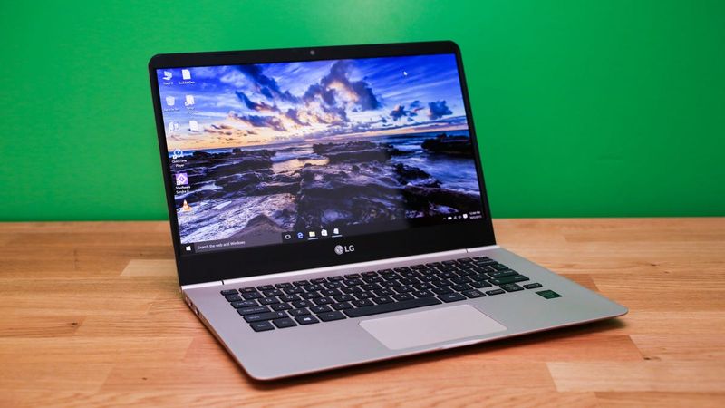 LG Gram 14 (14Z90S) — featherweight endurance