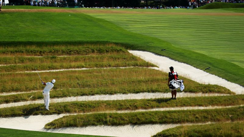 No Water Hazards Challenge Traditional Golf Strategy