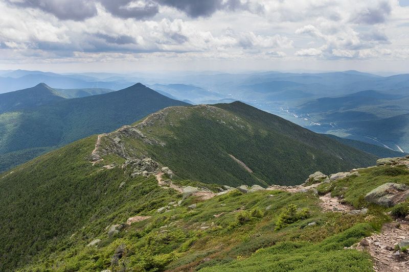 Franconia Ridge Loop: Fall's Alpine Crown