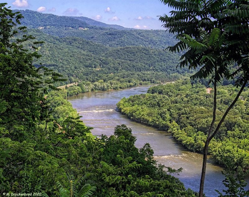 Brooks Overlook — New River Gorge NP (near Hinton)