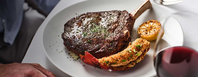 Fleming’s Prime Steakhouse & Wine Bar