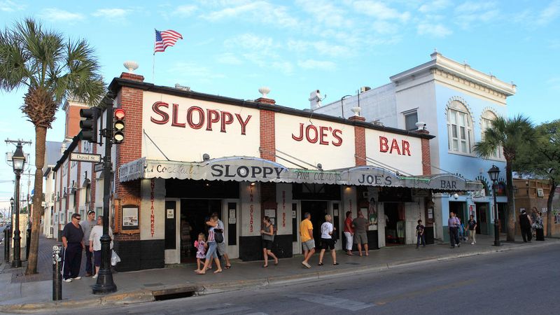 Sloppy Joe’s at Peak Hours