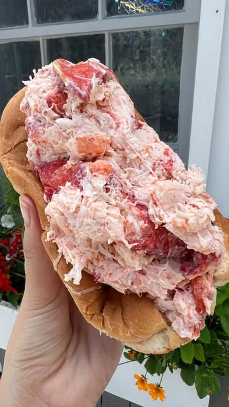The Raw Bar — Mashpee