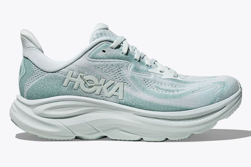 Hoka Clifton 9 / 10