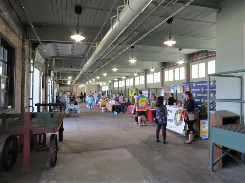 A Market That Meets the Rails