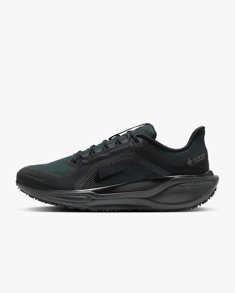 Nike Pegasus 41 GORE-TEX — your rainy-day Midtown workhorse