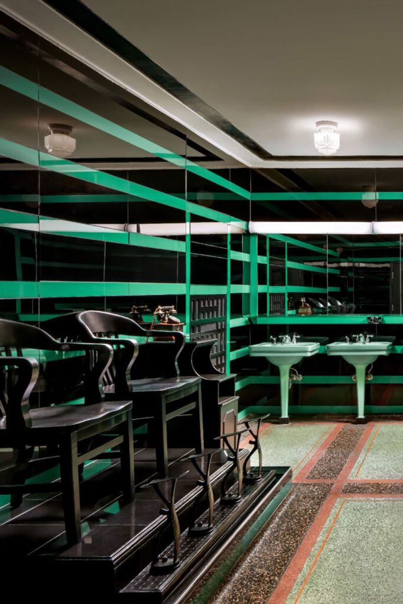 Hermitage Hotel Restrooms