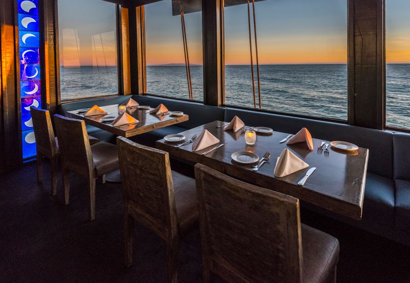 Moonshadows: Malibu's Blue Lounge
