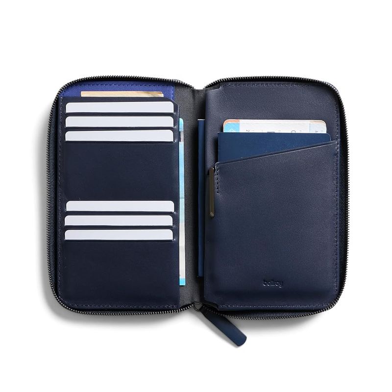 Bellroy Travel Folio: Elegant Organization