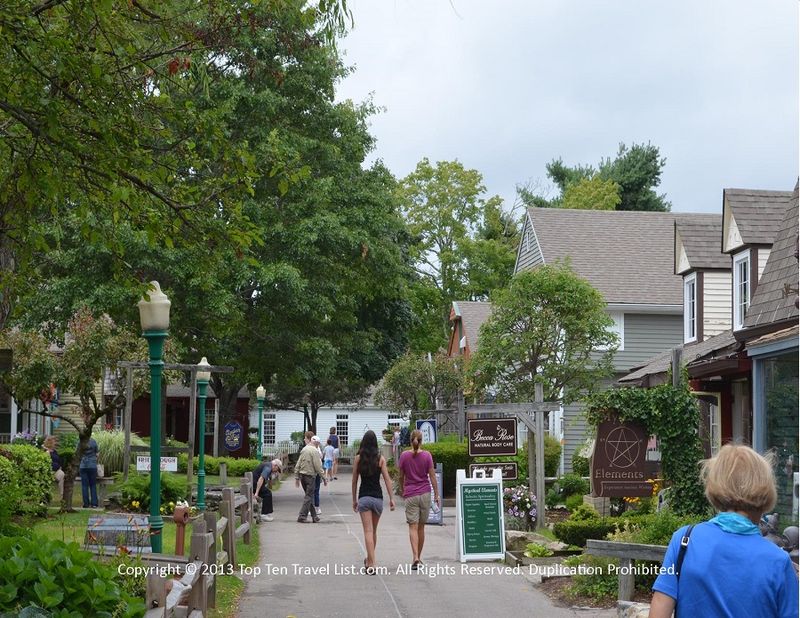 Stroll Olde Mistick Village