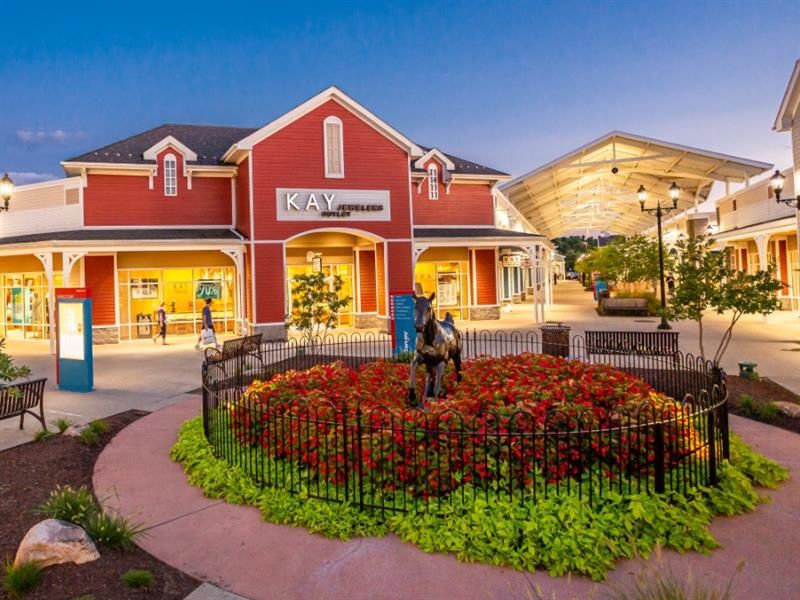 Prime Location Makes Shopping Easy
