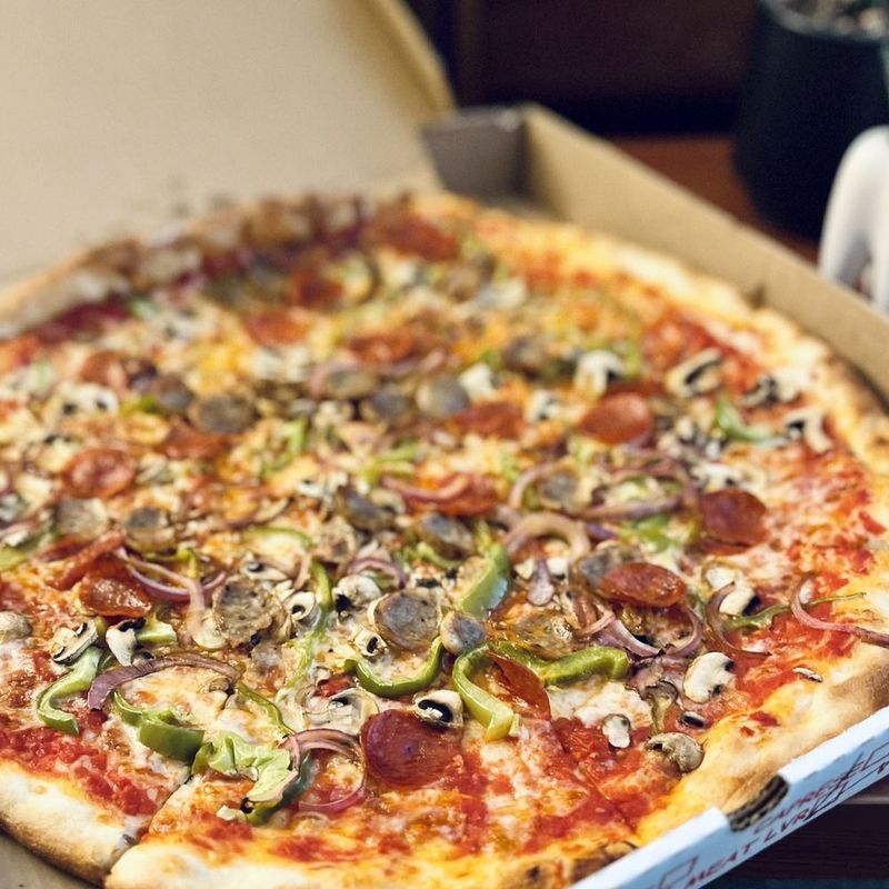 Joe’s Pizza – Santa Monica, California