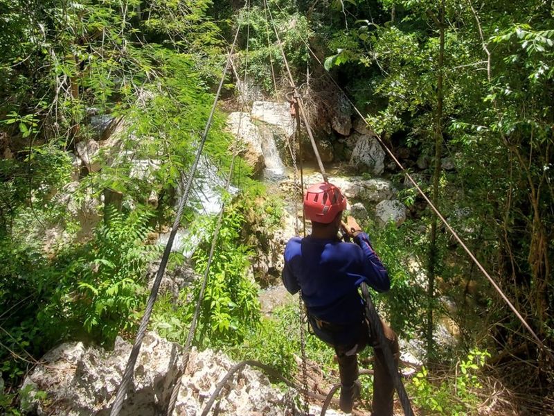 Canopy Tour in El Nicho
