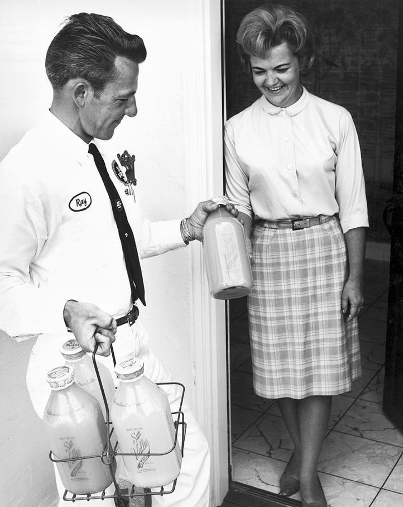 Milkmen & Home Milk Delivery
