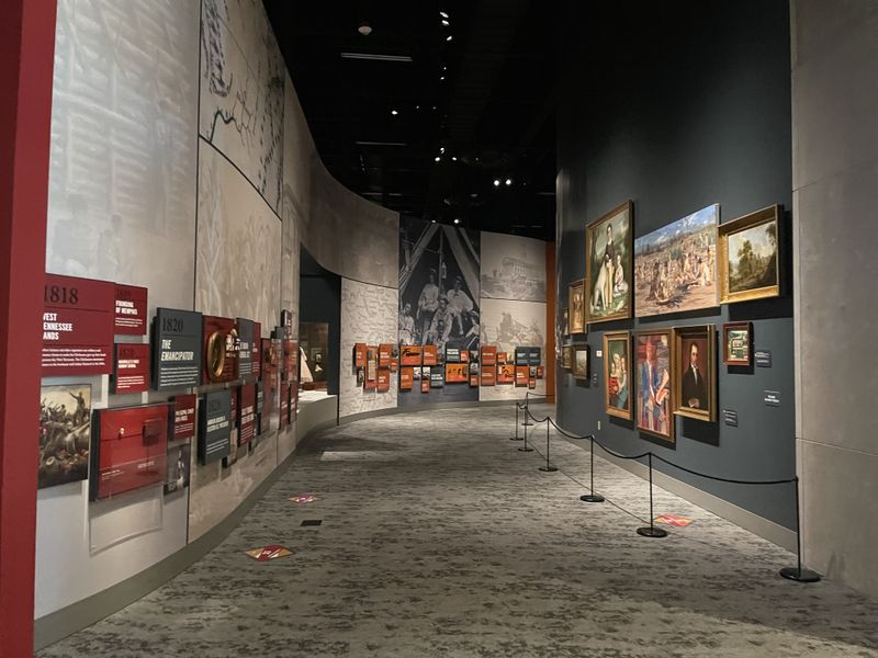 Tennessee State Museum (free)