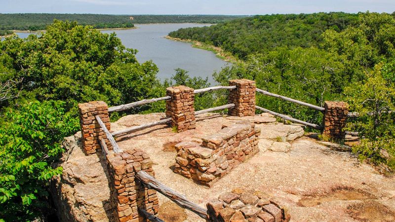 Lake Mineral Wells State Park & Trailway (≈1.25 hrs)