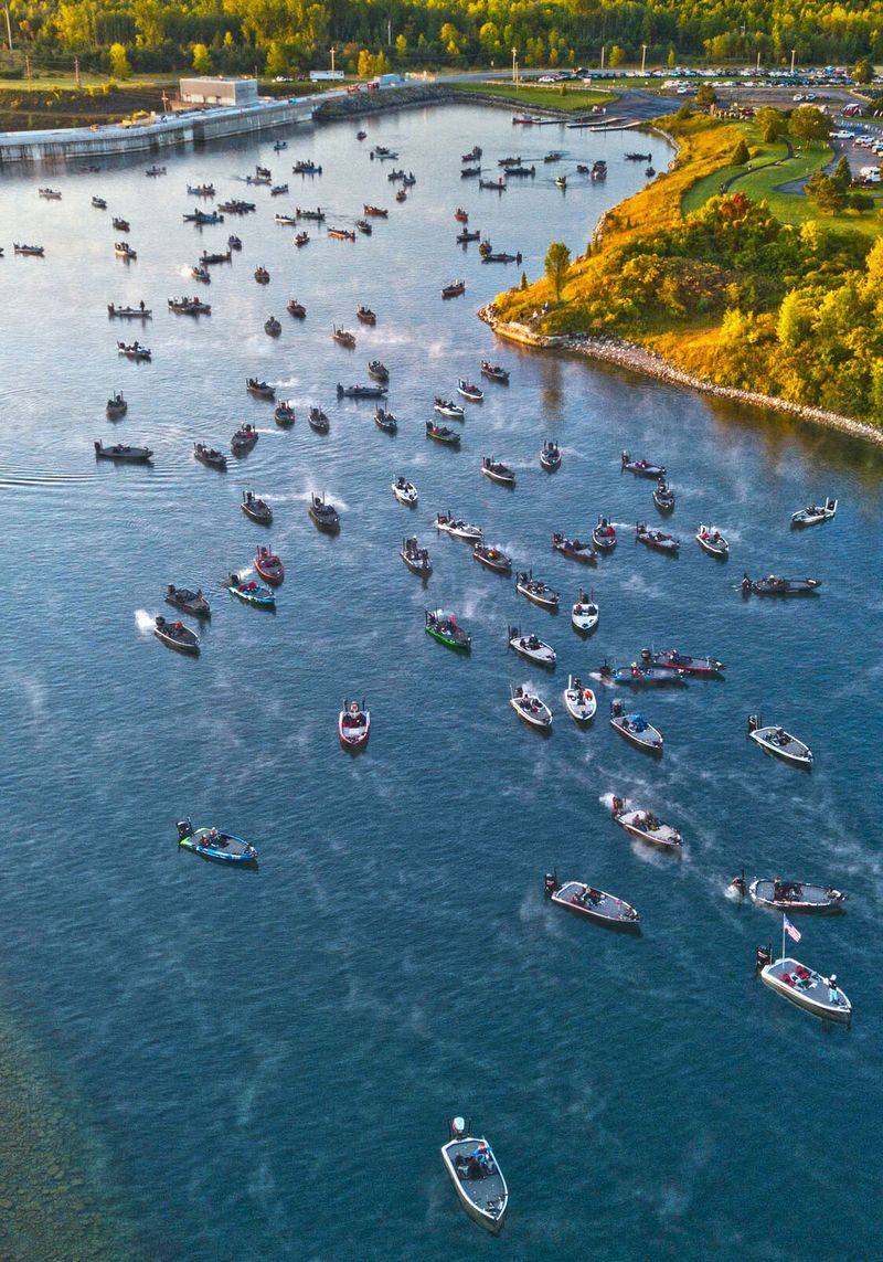 Watch International Ships Navigate the St. Lawrence Seaway