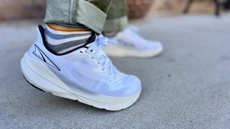 Altra (Torin / FWD Experience) — room up front for swelling