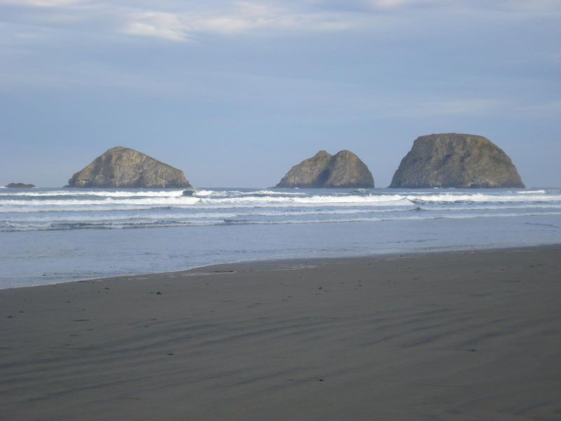 Relax at Pristine Netarts Bay and Oceanside Beach