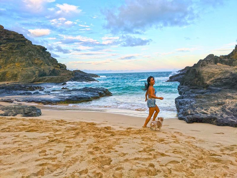 Hālona Beach Cove (Eternity Beach)