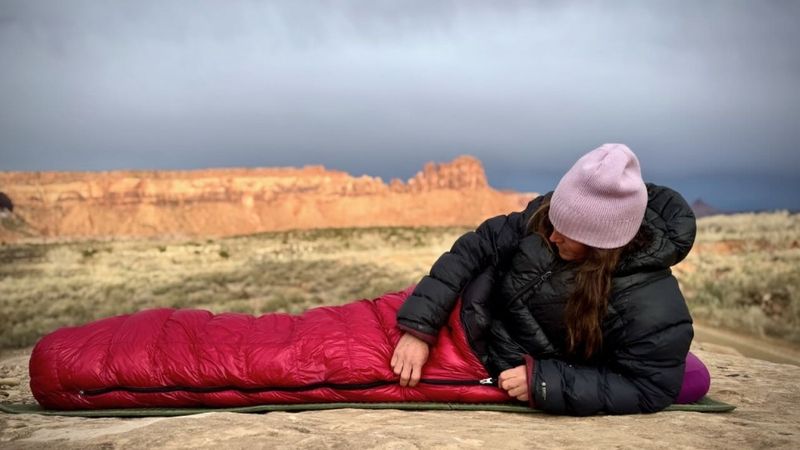 Western Mountaineering Alpinlite 20 — Premium Build & Conservative Warmth