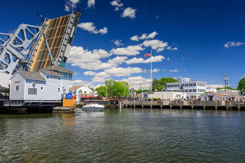 Time the Mystic River Bascule Bridge