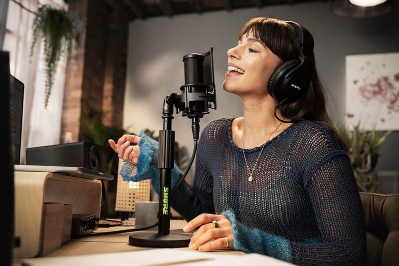 Shure SM4 Studio Kit: Luxury Sound for Extended Stays