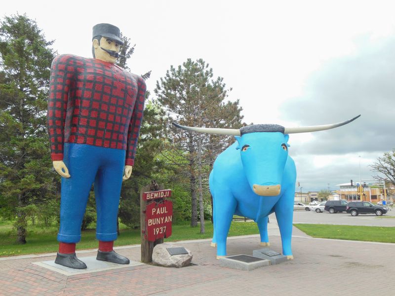 Paul Bunyan & Babe the Blue Ox