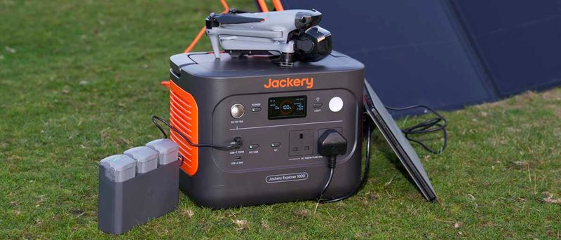 Jackery Explorer 1000 V2 (Portable Power Station)