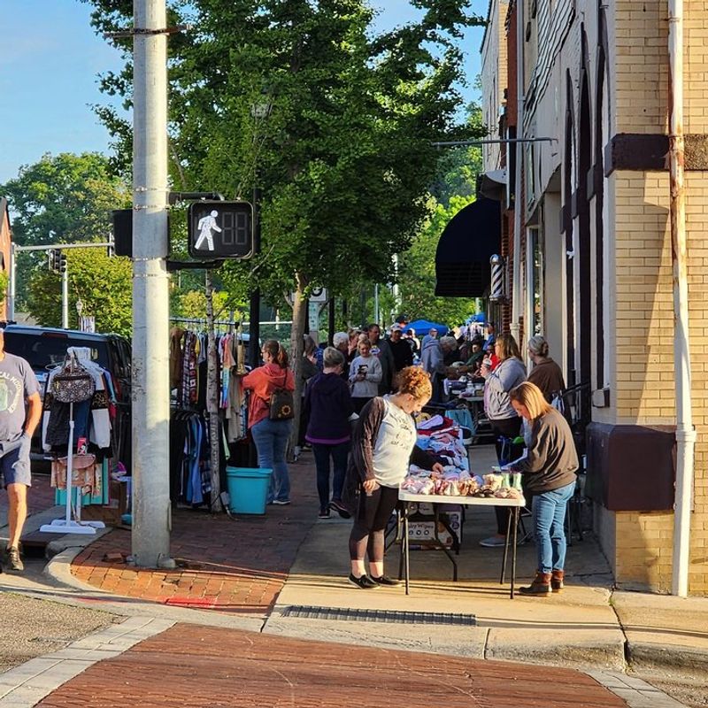 Marion – Classic Midwestern Downtown Vibes