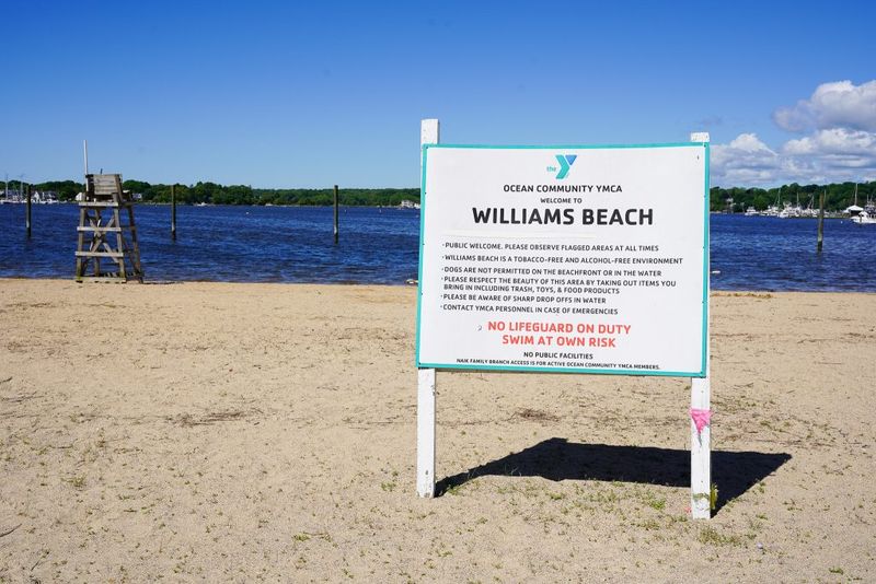 Find sand at Williams Beach Park