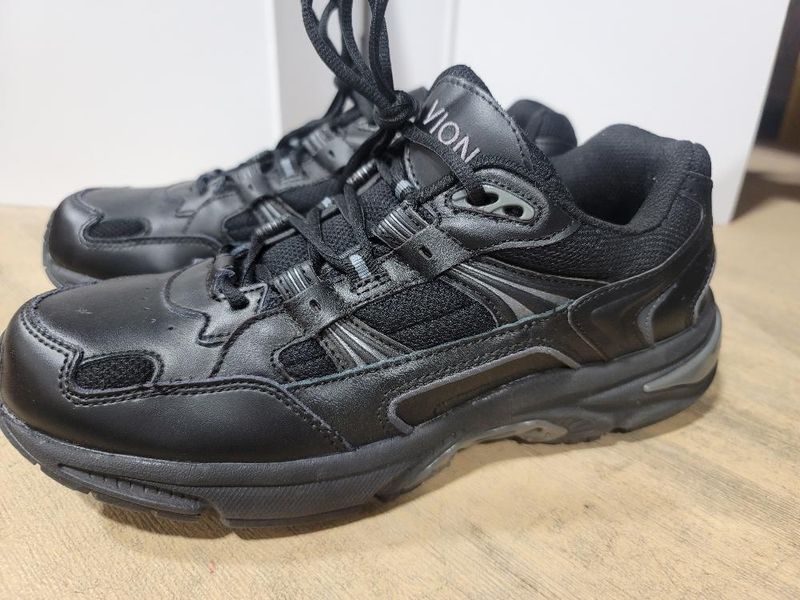 Vionic Walker Classic — podiatrist-style support (APMA)